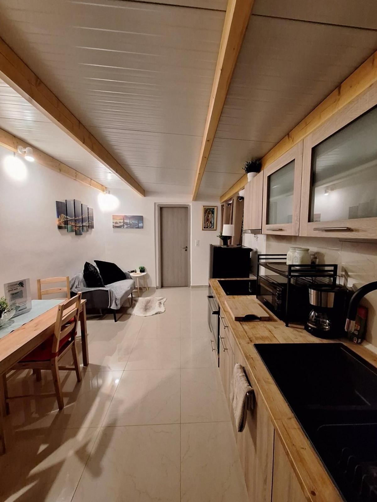 Appartement Johnson House à Rafína Chambre photo